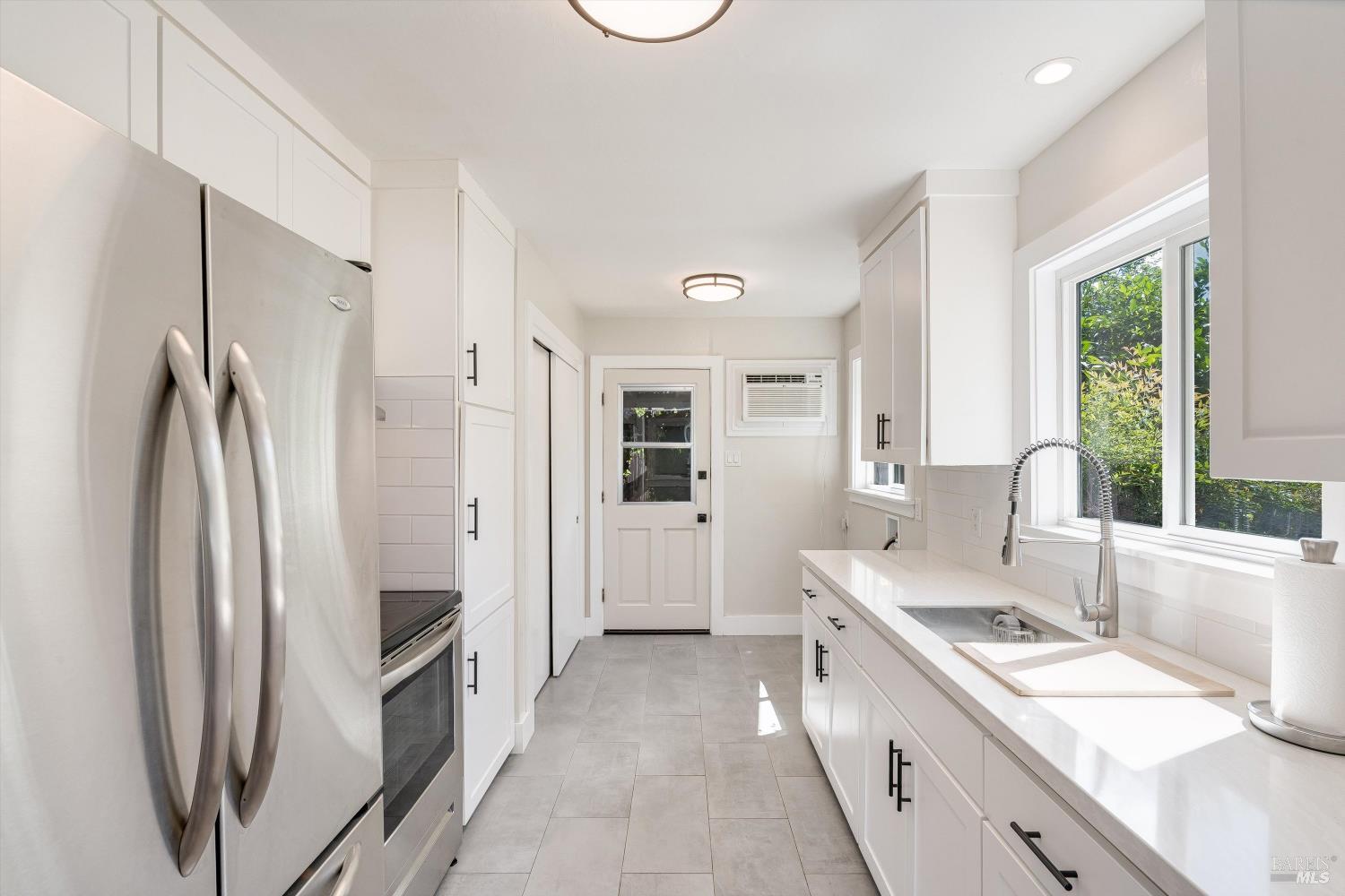 382 Dechene Avenue Sonoma CA 95476