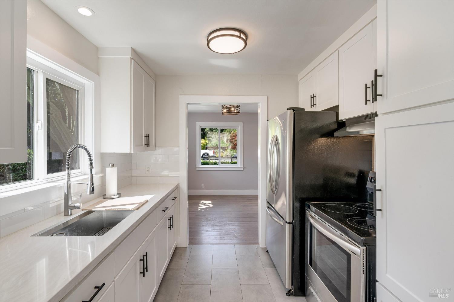 382 Dechene Avenue Sonoma CA 95476