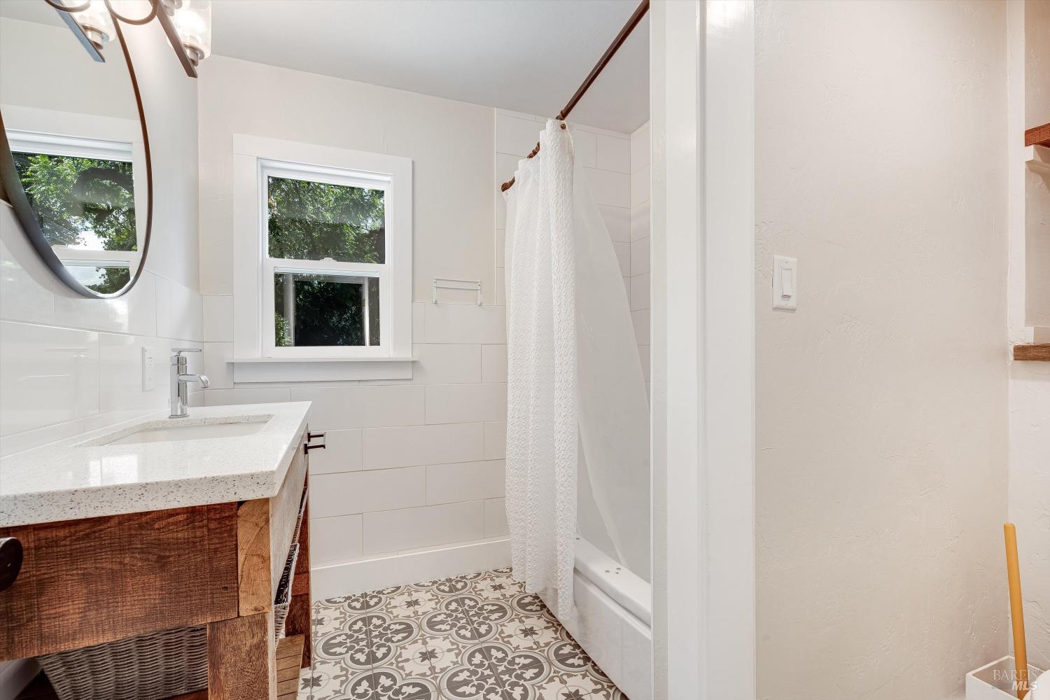 382 Dechene Avenue Sonoma CA 95476