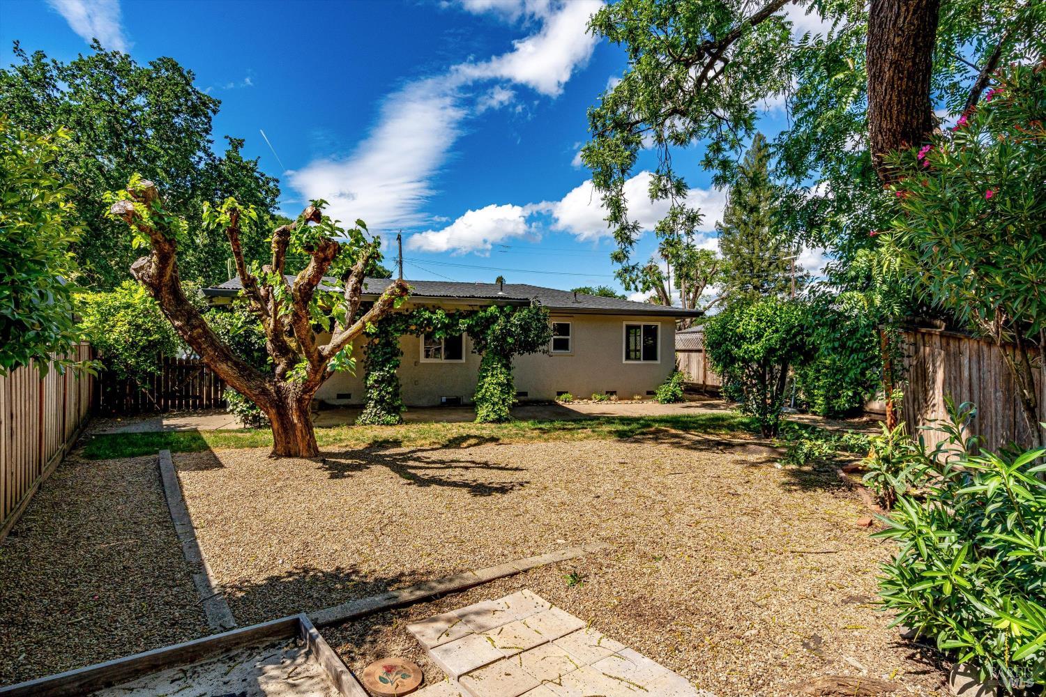 382 Dechene Avenue Sonoma CA 95476