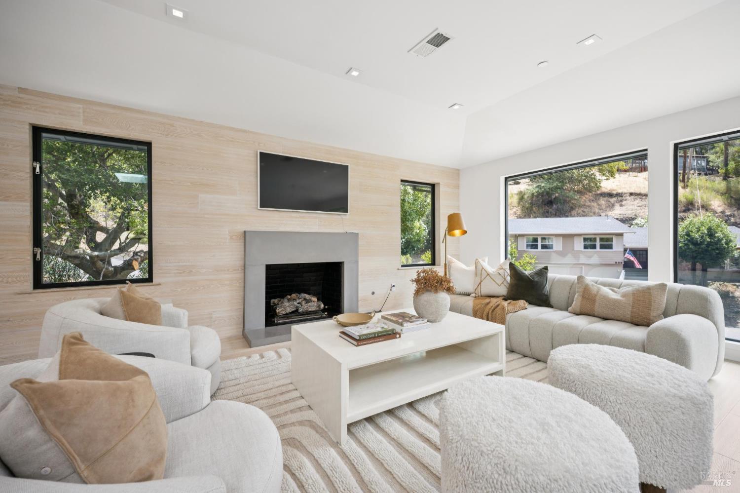 299 N Almenar Drive Greenbrae CA 94904