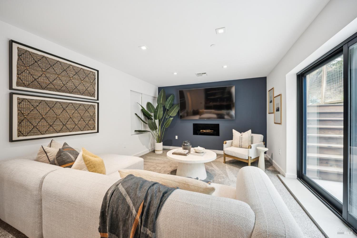 299 N Almenar Drive Greenbrae CA 94904