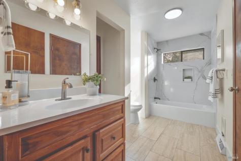4800 Paulsen Lane Sebastopol CA 95472