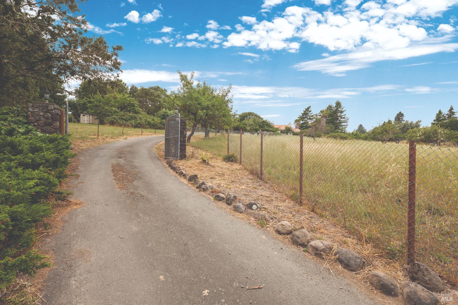 4800 Paulsen Lane Sebastopol CA 95472