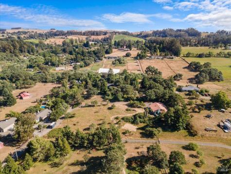 4800 Paulsen Lane Sebastopol CA 95472