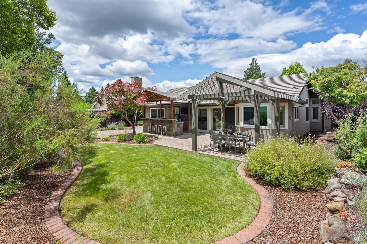 3323 Cambridge Court Napa CA 94558