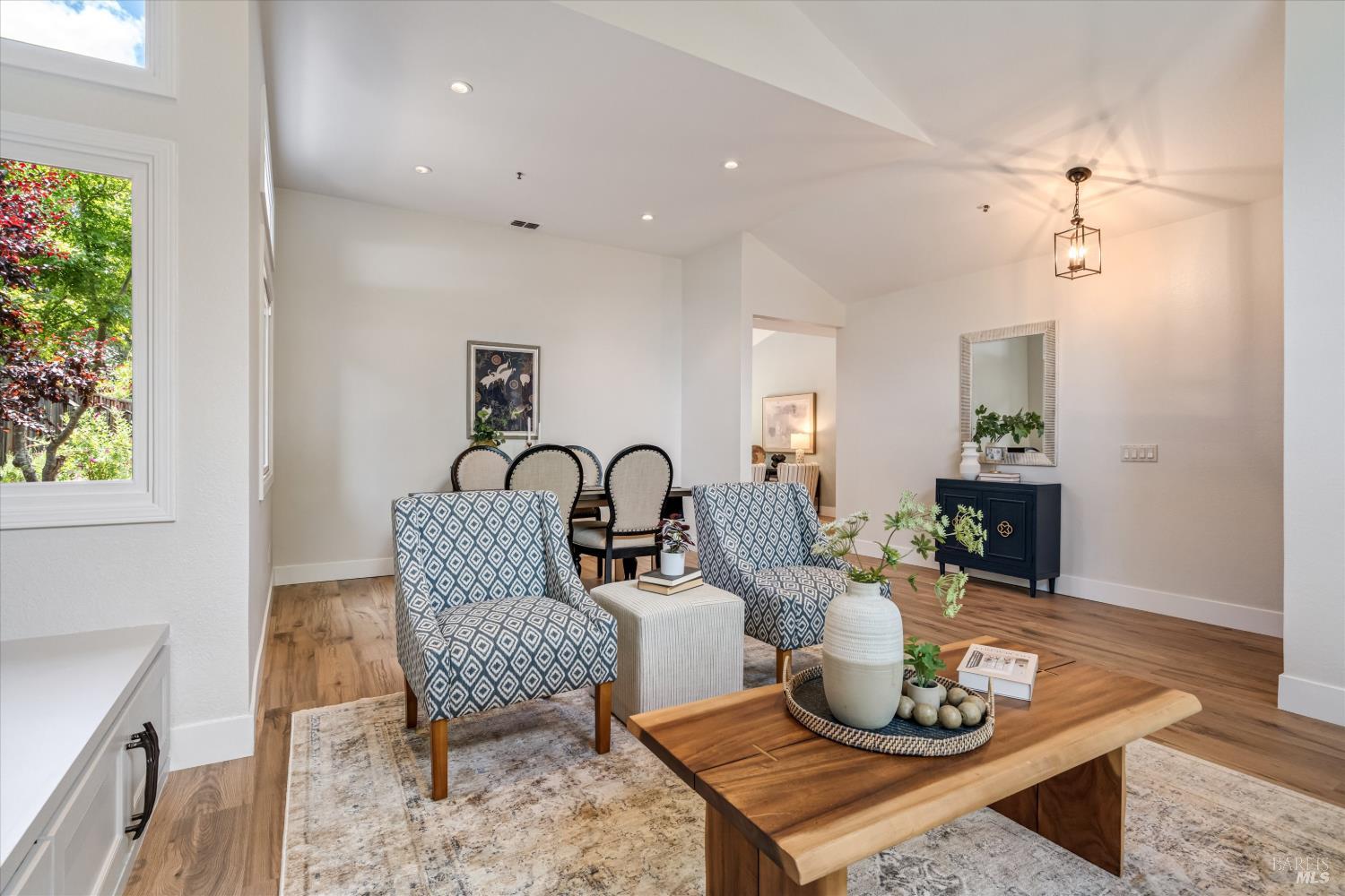 3323 Cambridge Court Napa CA 94558