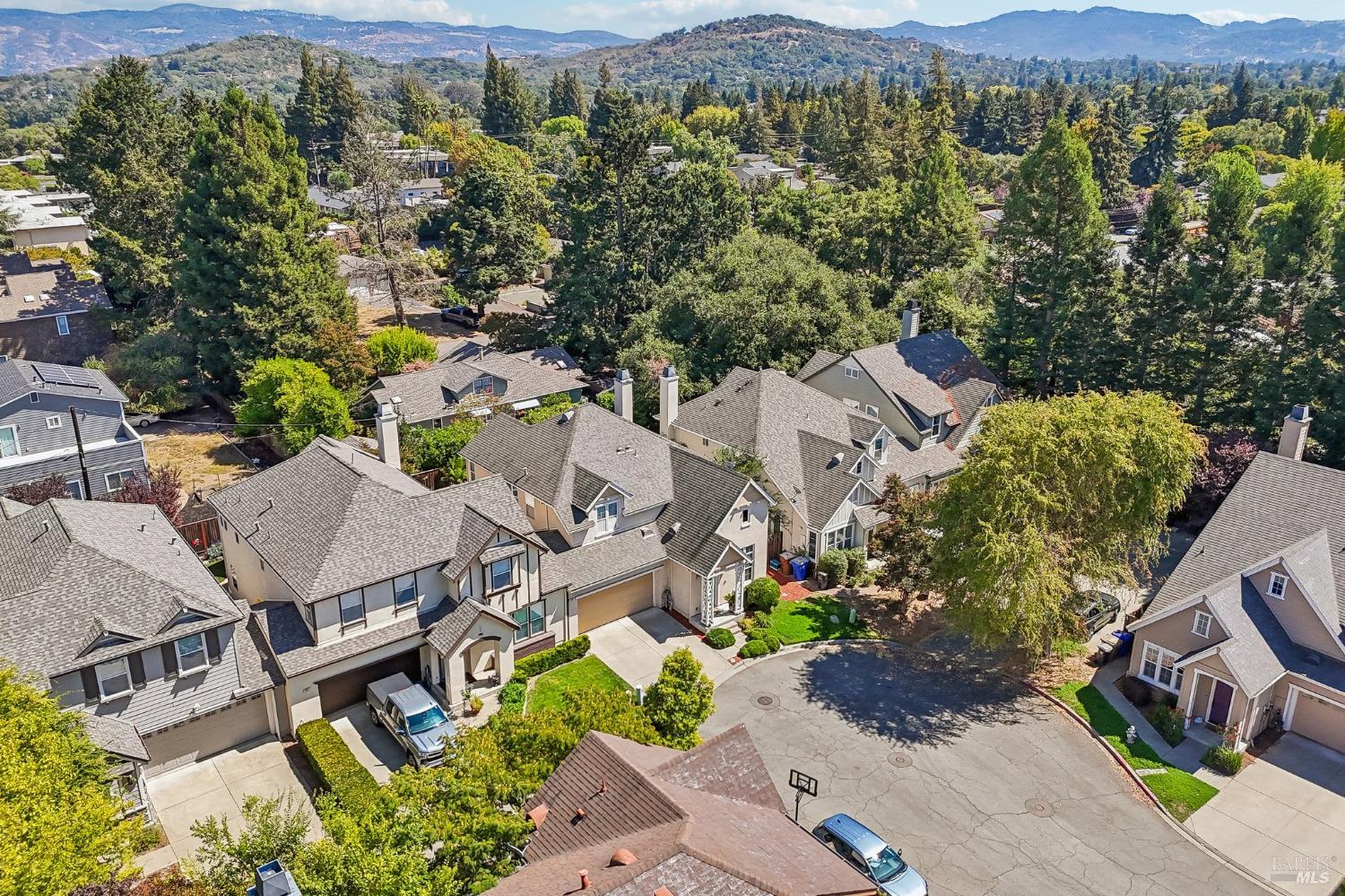 50 Windsor Court Napa CA 94558