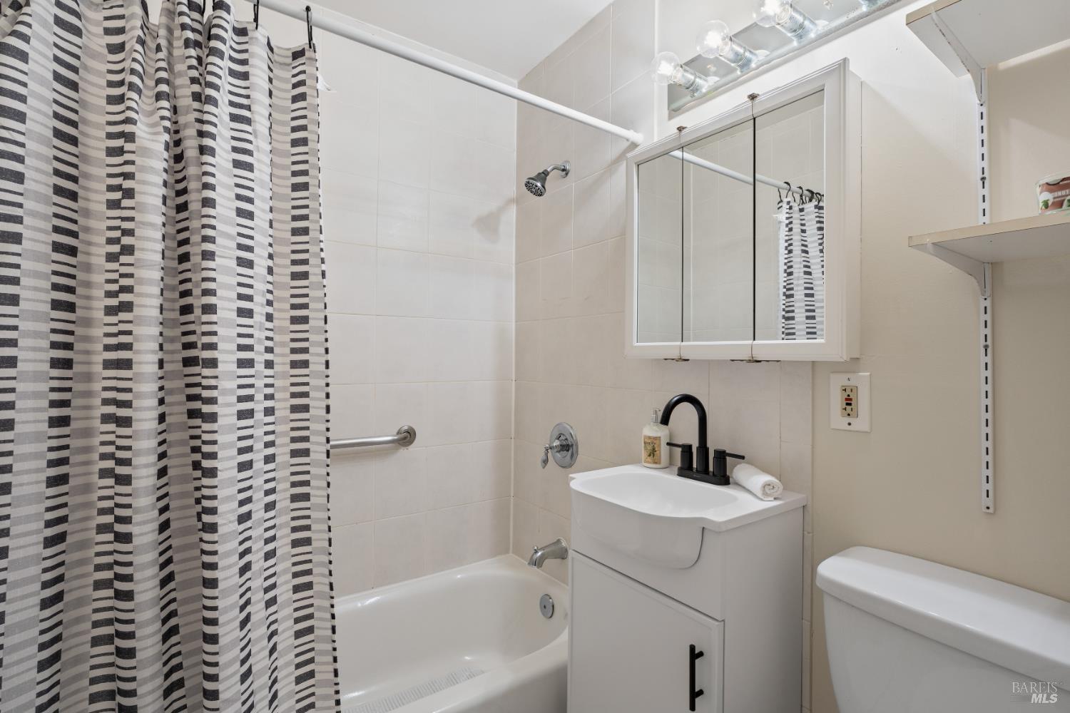 265 Oak Manor Drive Ukiah CA 95482