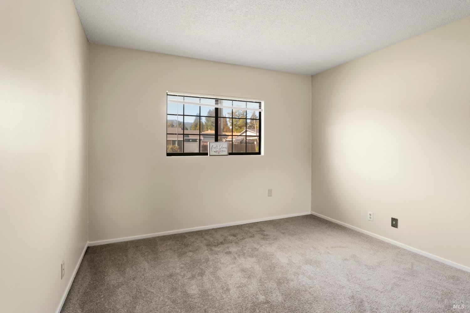 265 Oak Manor Drive Ukiah CA 95482