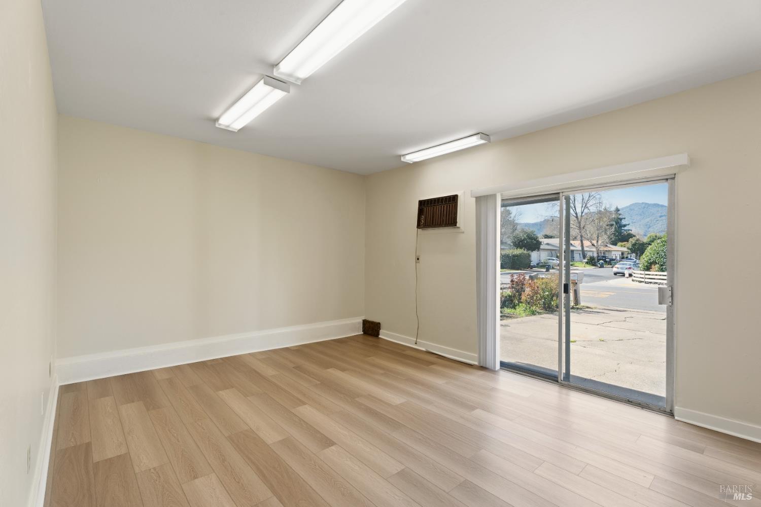265 Oak Manor Drive Ukiah CA 95482