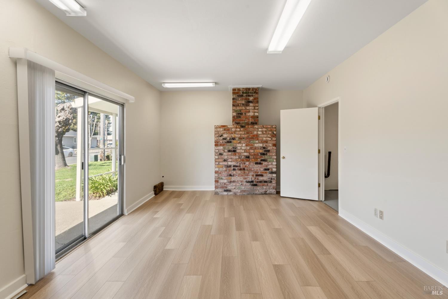 265 Oak Manor Drive Ukiah CA 95482