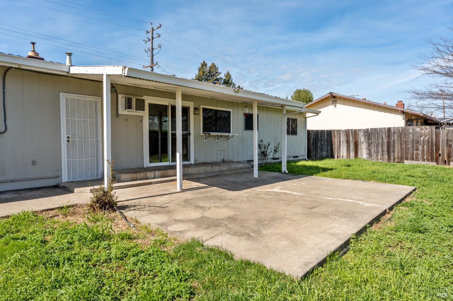265 Oak Manor Drive Ukiah CA 95482