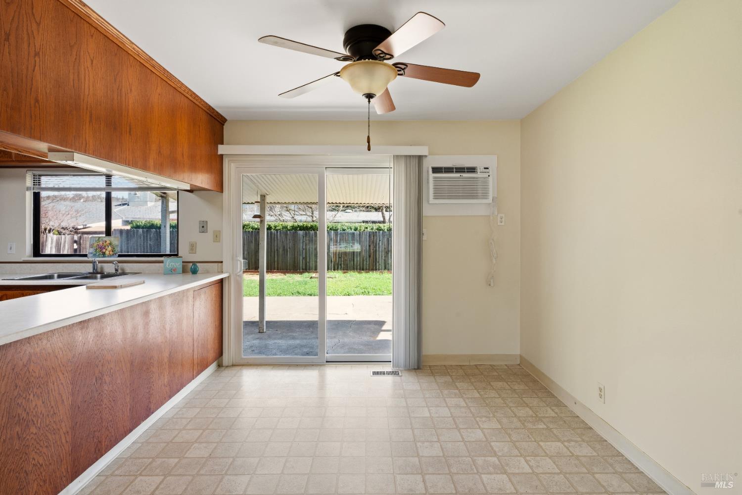 265 Oak Manor Drive Ukiah CA 95482