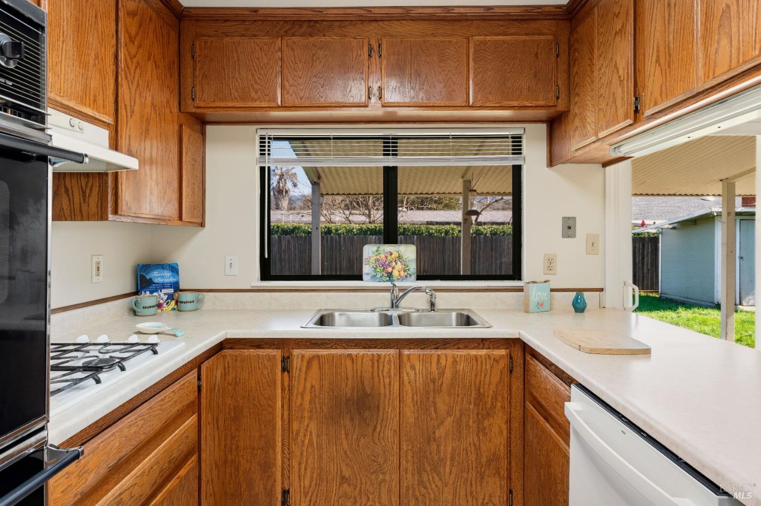 265 Oak Manor Drive Ukiah CA 95482