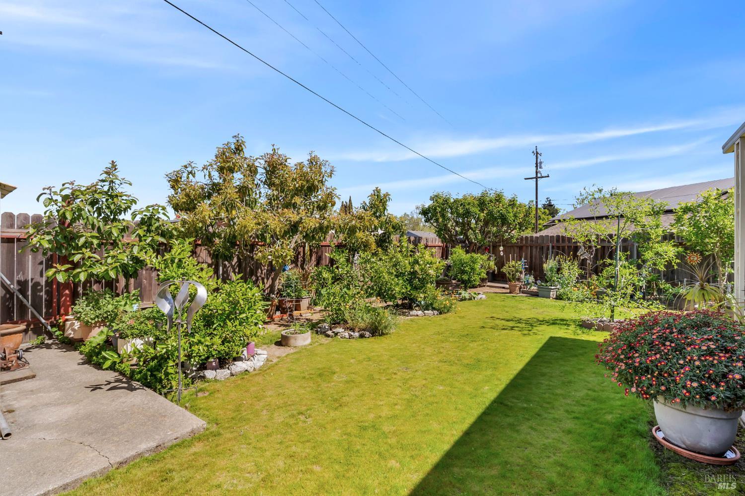 649 Cedar Street Vallejo CA 94591