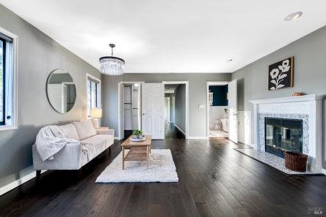 1534 Buchanan Street Novato CA 94947