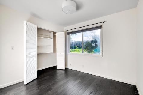 1534 Buchanan Street Novato CA 94947