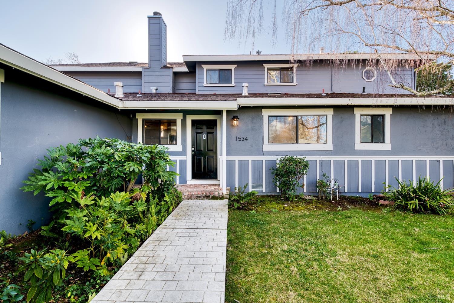 1534 Buchanan Street Novato CA 94947