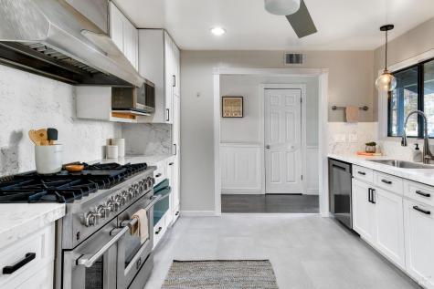 1534 Buchanan Street Novato CA 94947