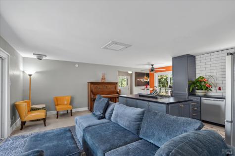 9459 Argonne Way Forestville CA 95436