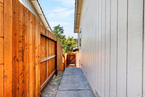 517 N Jefferson Street Cloverdale CA 95425