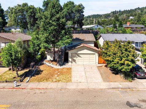 517 N Jefferson Street Cloverdale CA 95425