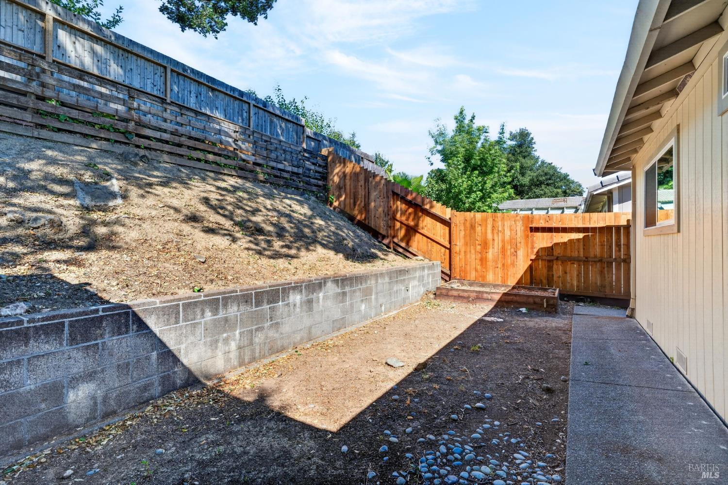 517 N Jefferson Street Cloverdale CA 95425