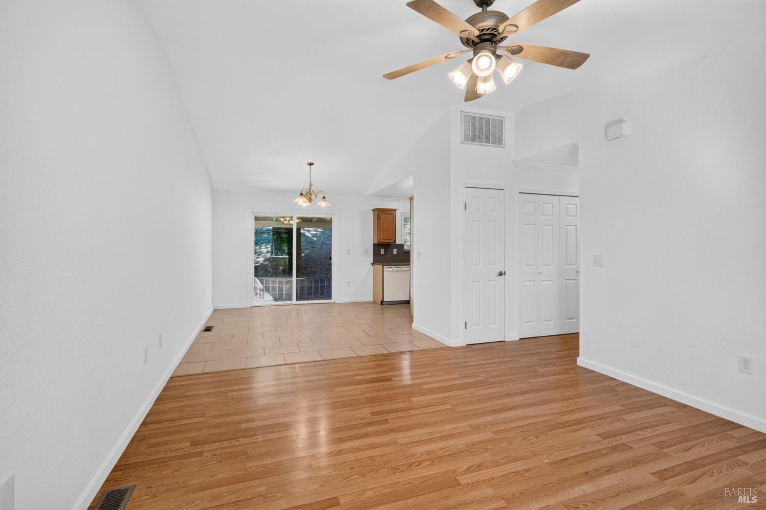 517 N Jefferson Street Cloverdale CA 95425