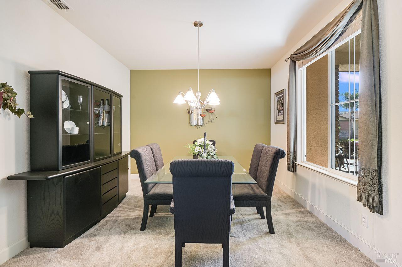 415 Decanter Circle Windsor CA 95492