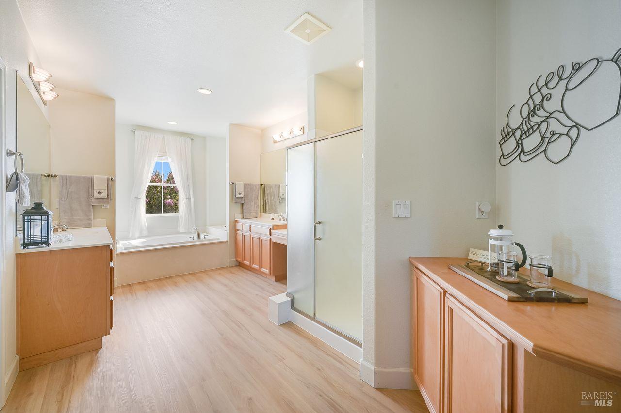 415 Decanter Circle Windsor CA 95492