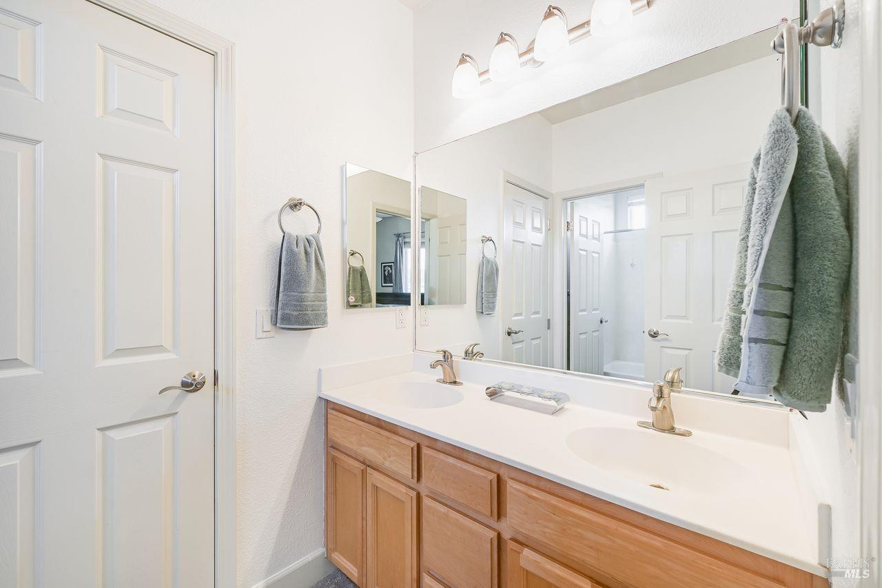 415 Decanter Circle Windsor CA 95492