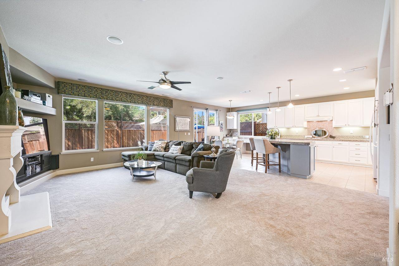415 Decanter Circle Windsor CA 95492