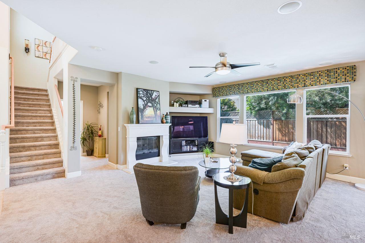 415 Decanter Circle Windsor CA 95492