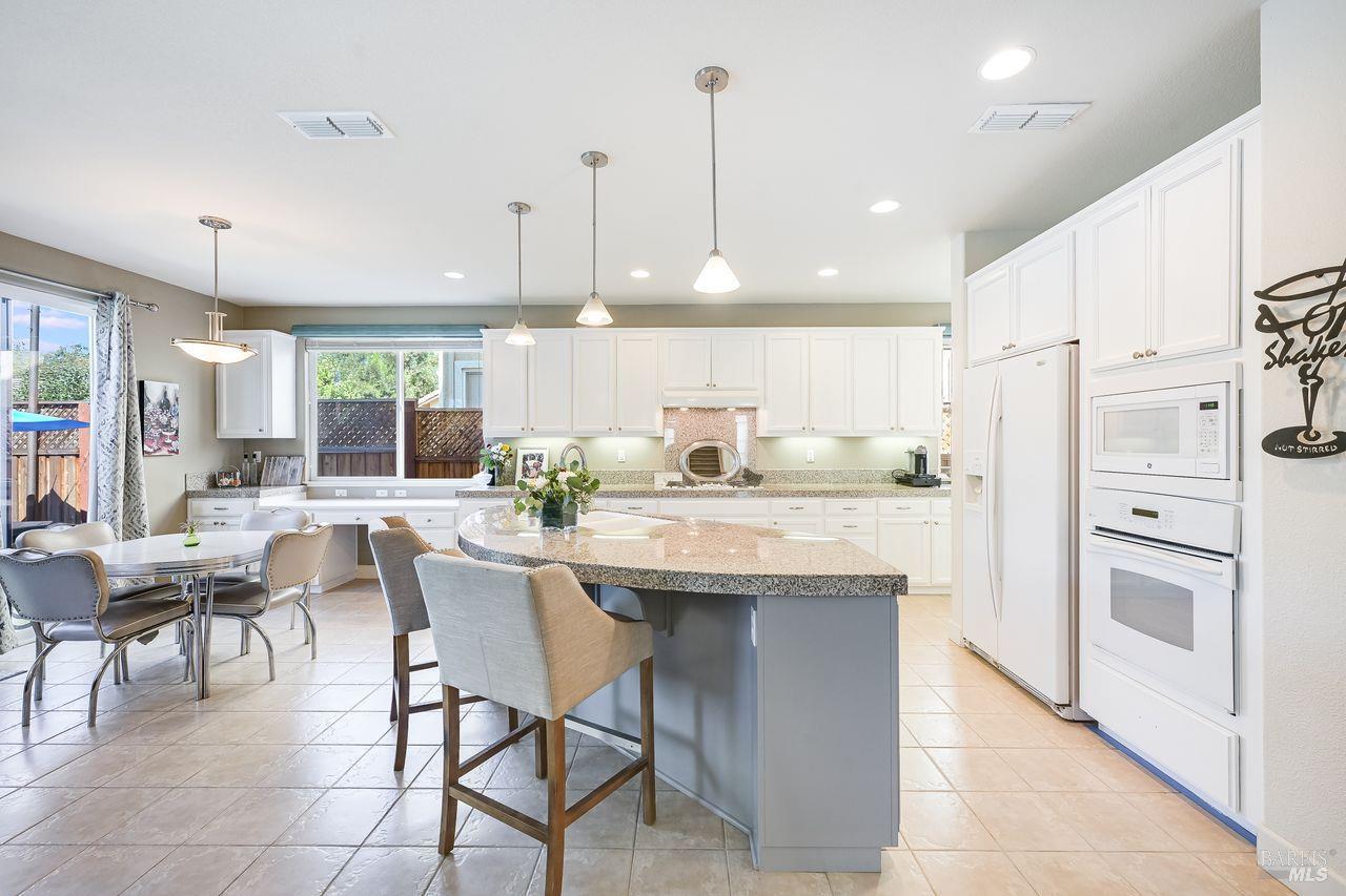 415 Decanter Circle Windsor CA 95492