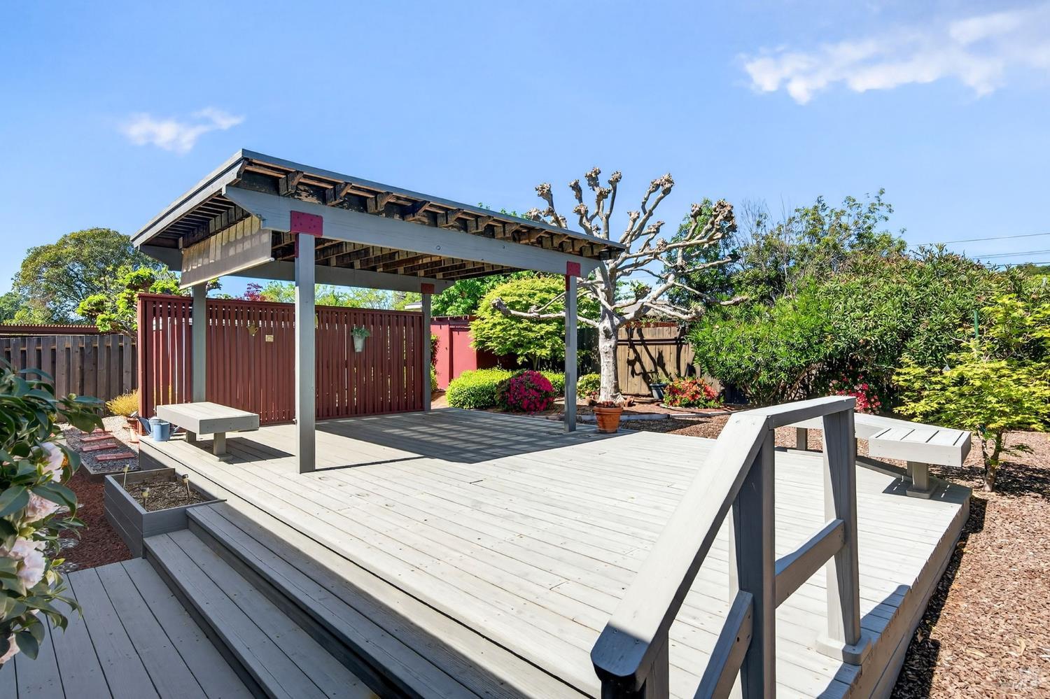 309 Twin Oaks Way Healdsburg CA 95448