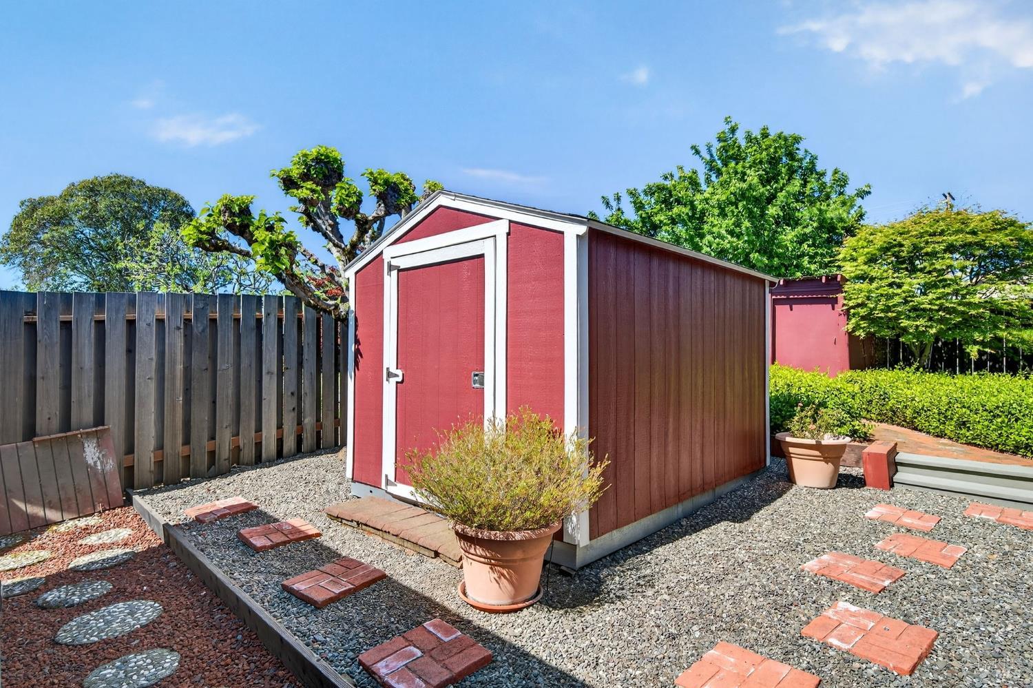 309 Twin Oaks Way Healdsburg CA 95448