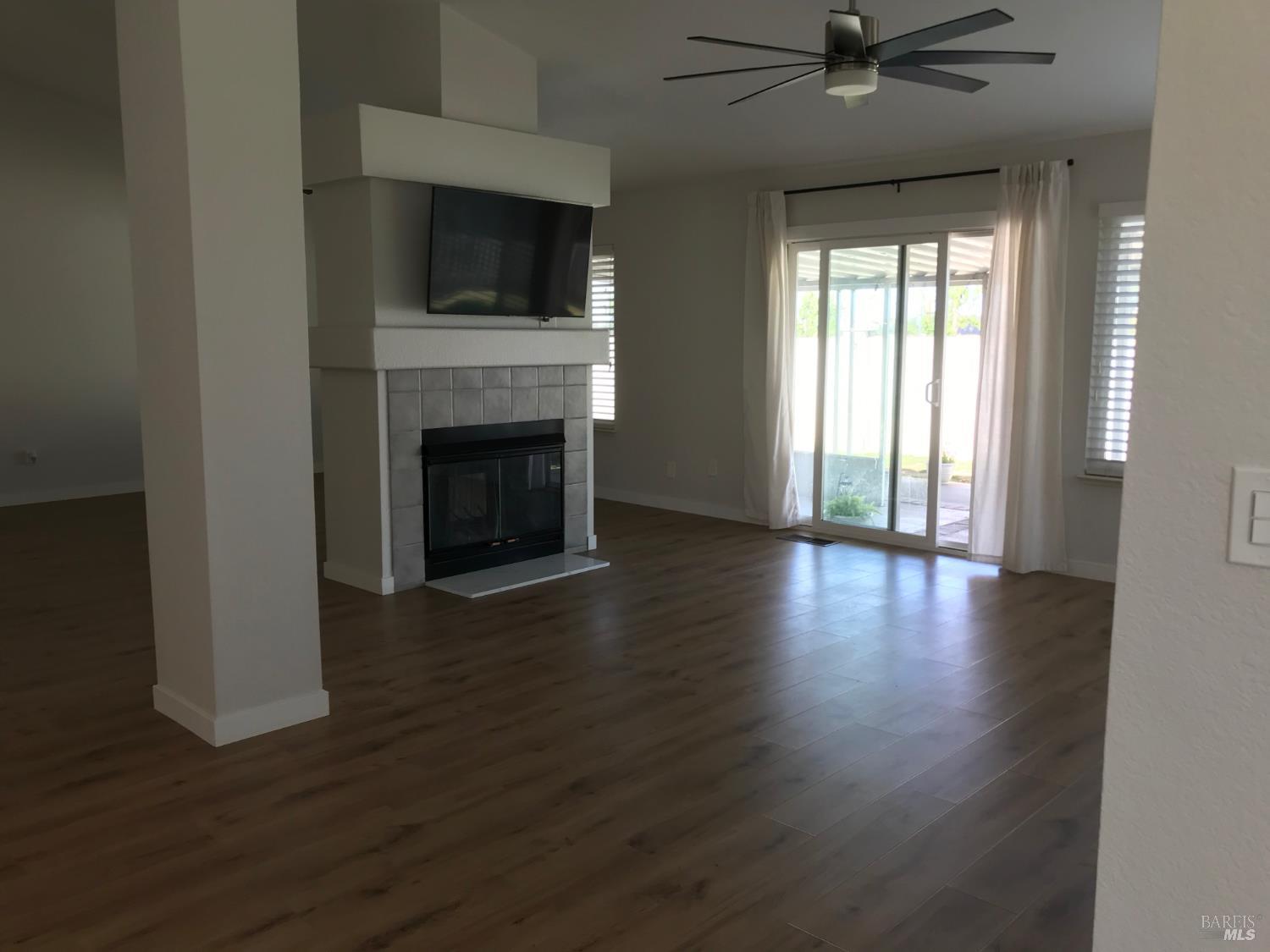 143 Fallen Leaf Drive Vacaville CA 95687