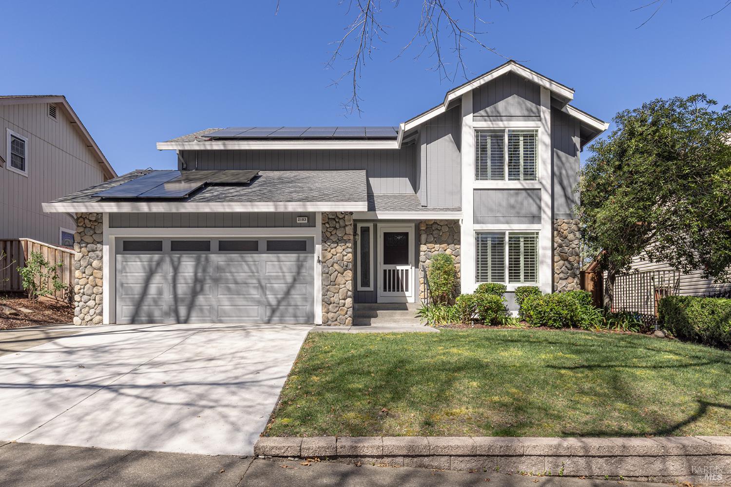 2183 Warwick Drive Santa Rosa CA 95405