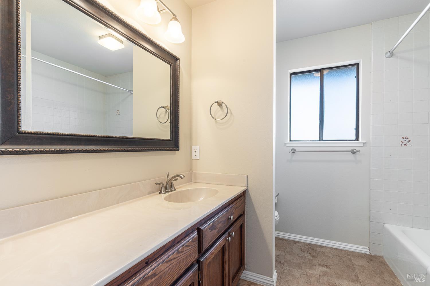 2183 Warwick Drive Santa Rosa CA 95405