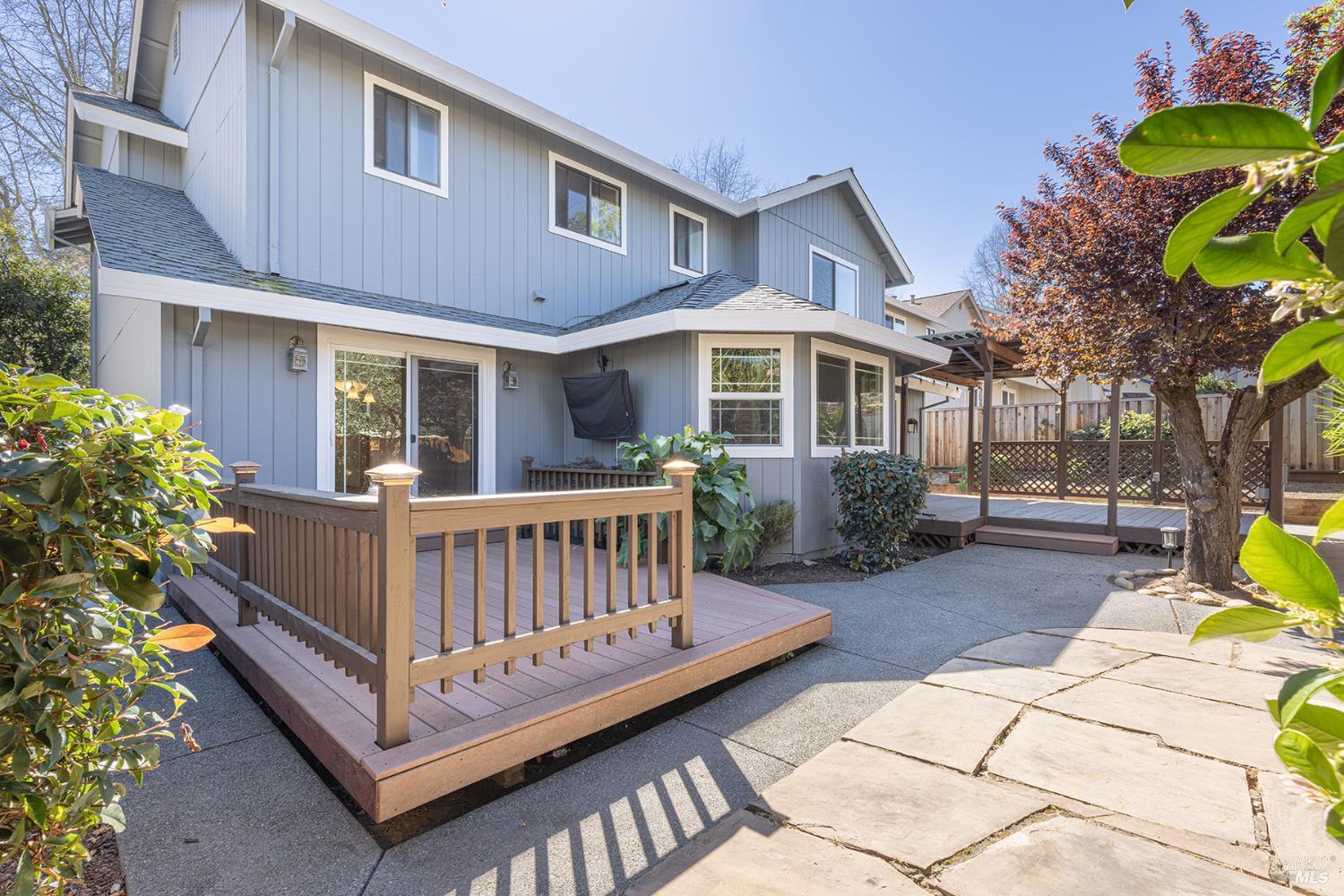 2183 Warwick Drive Santa Rosa CA 95405