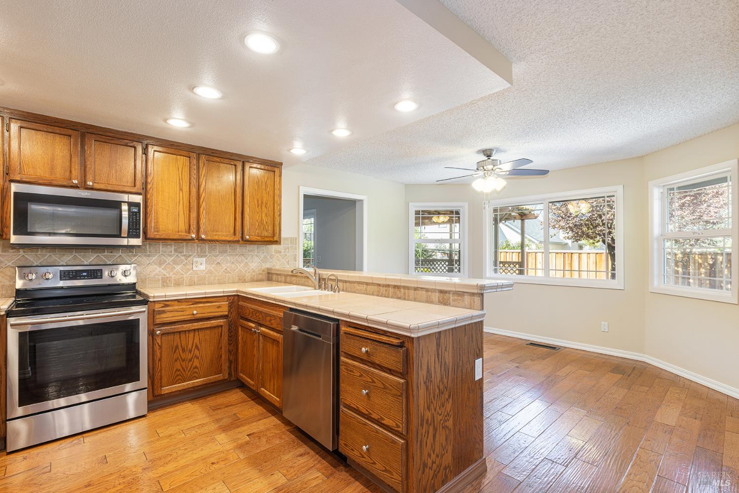 2183 Warwick Drive Santa Rosa CA 95405