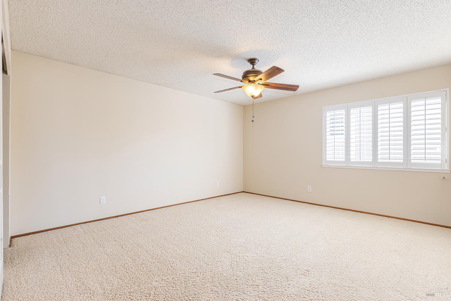 2183 Warwick Drive Santa Rosa CA 95405