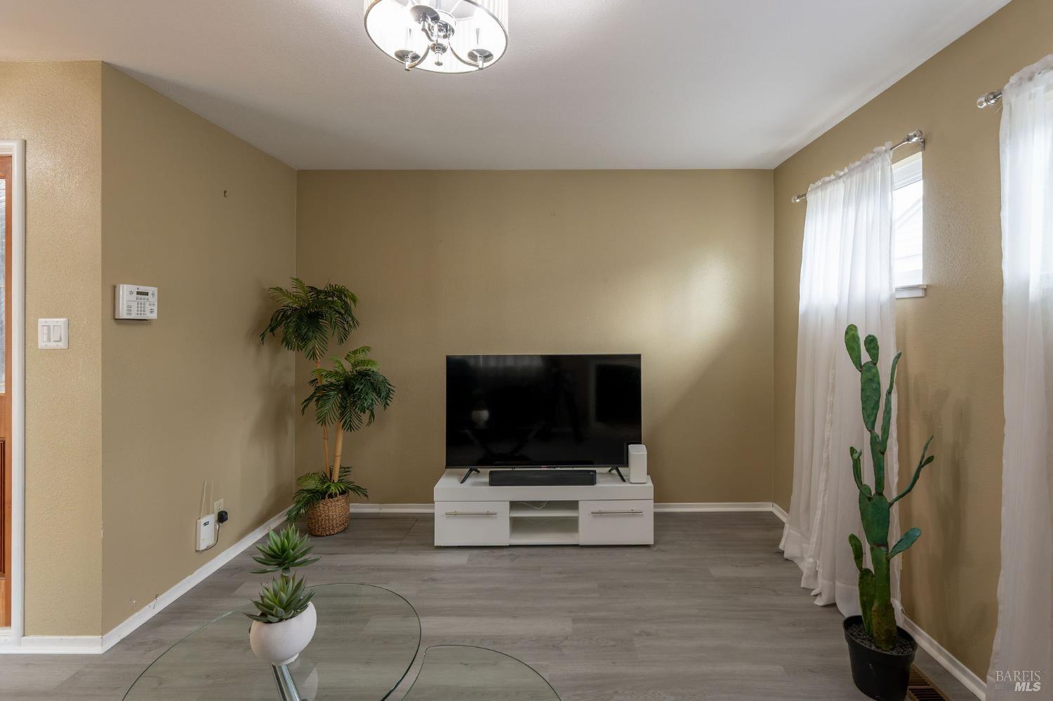 159 Maywood Drive Vallejo CA 94591