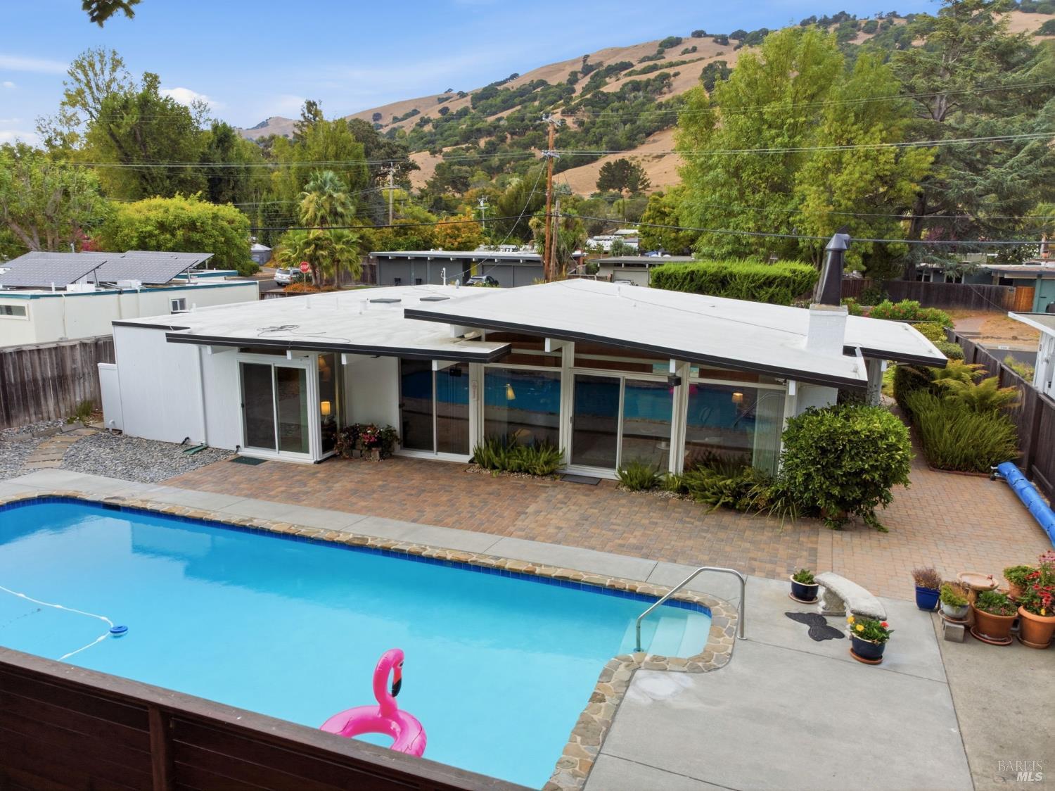 913 Appleberry Drive San Rafael CA 94903