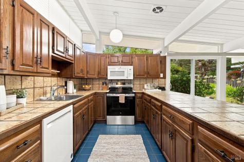 913 Appleberry Drive San Rafael CA 94903
