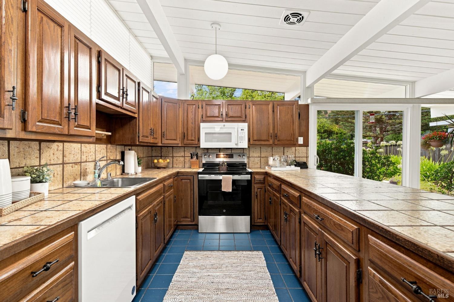 913 Appleberry Drive San Rafael CA 94903