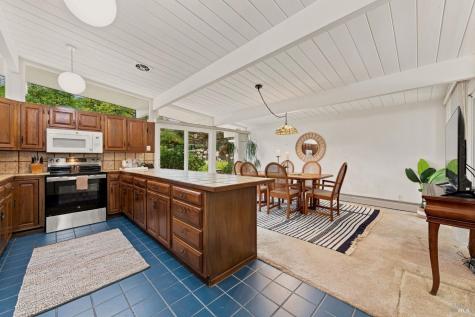 913 Appleberry Drive San Rafael CA 94903