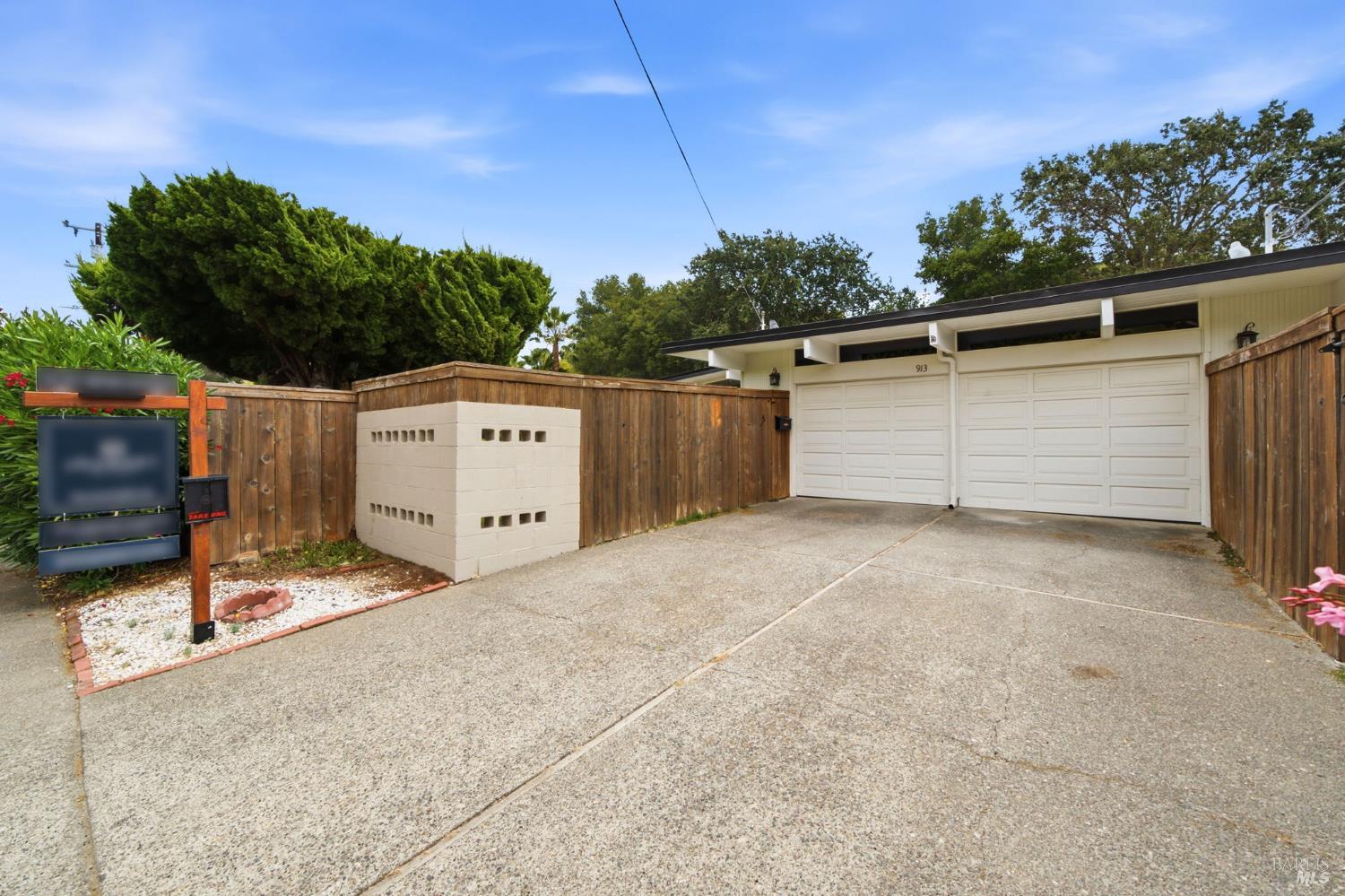 913 Appleberry Drive San Rafael CA 94903