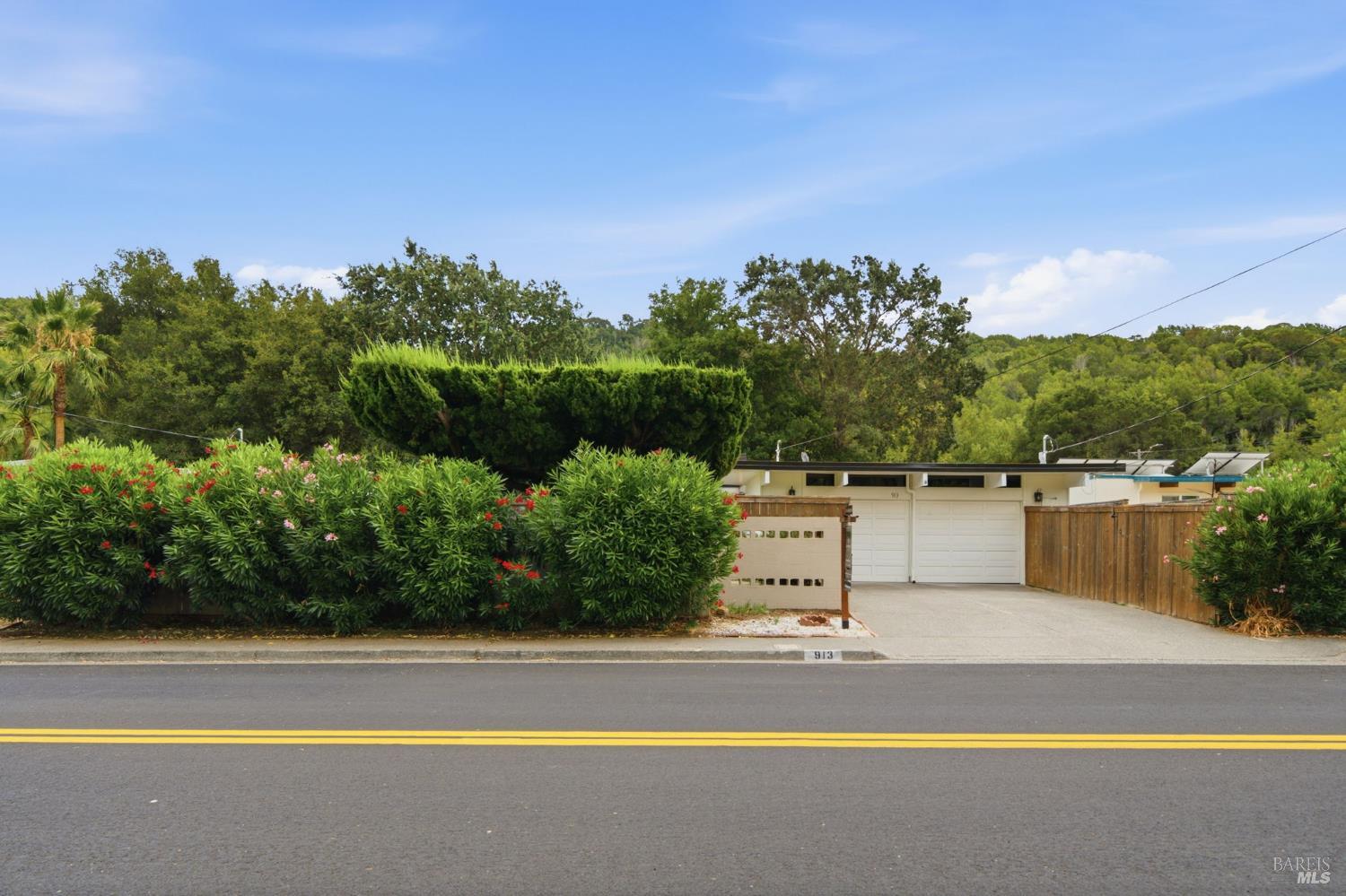 913 Appleberry Drive San Rafael CA 94903